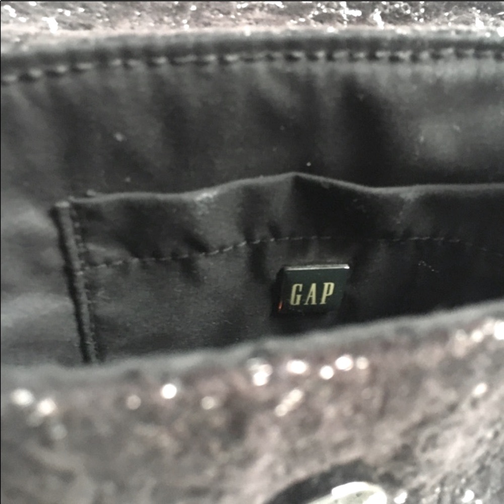 Vintage Black and Silver Gap Purse - Picture 3 of 4